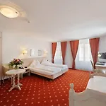 Du Nord Hotel 4*